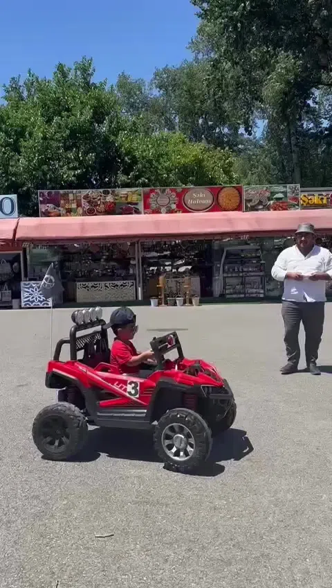Uşaq elektrikli avtomobili - Tenderyard
