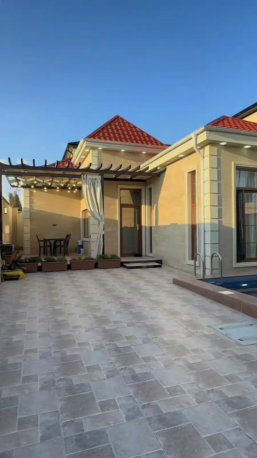 3 otaqlı bağ evi 130 m² satılır - Tenderyard
